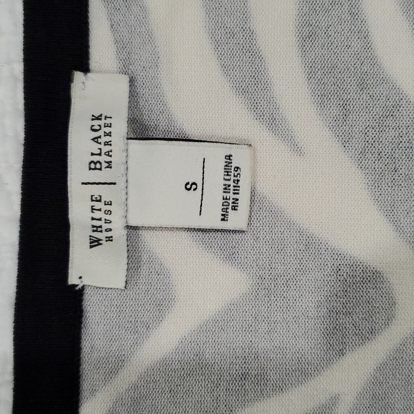 Sweater - Picture 4 of 4